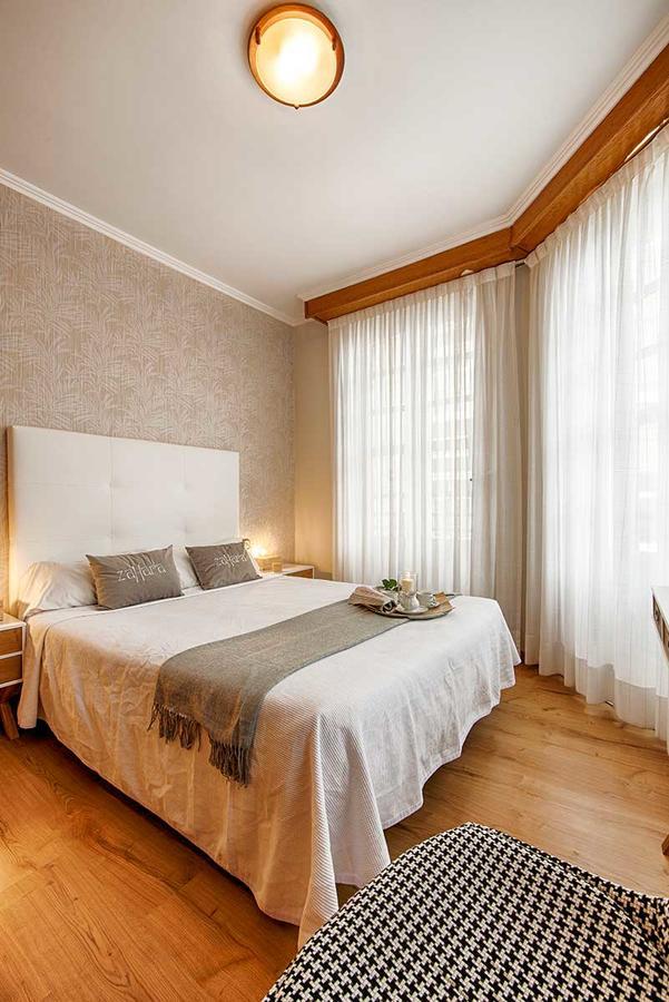 Hostal Zahara Ferrol Exteriör bild
