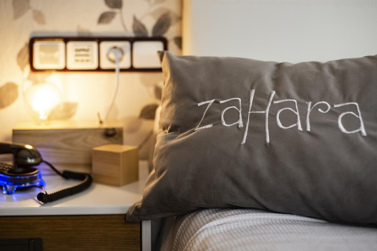 Hostal Zahara Ferrol Exteriör bild